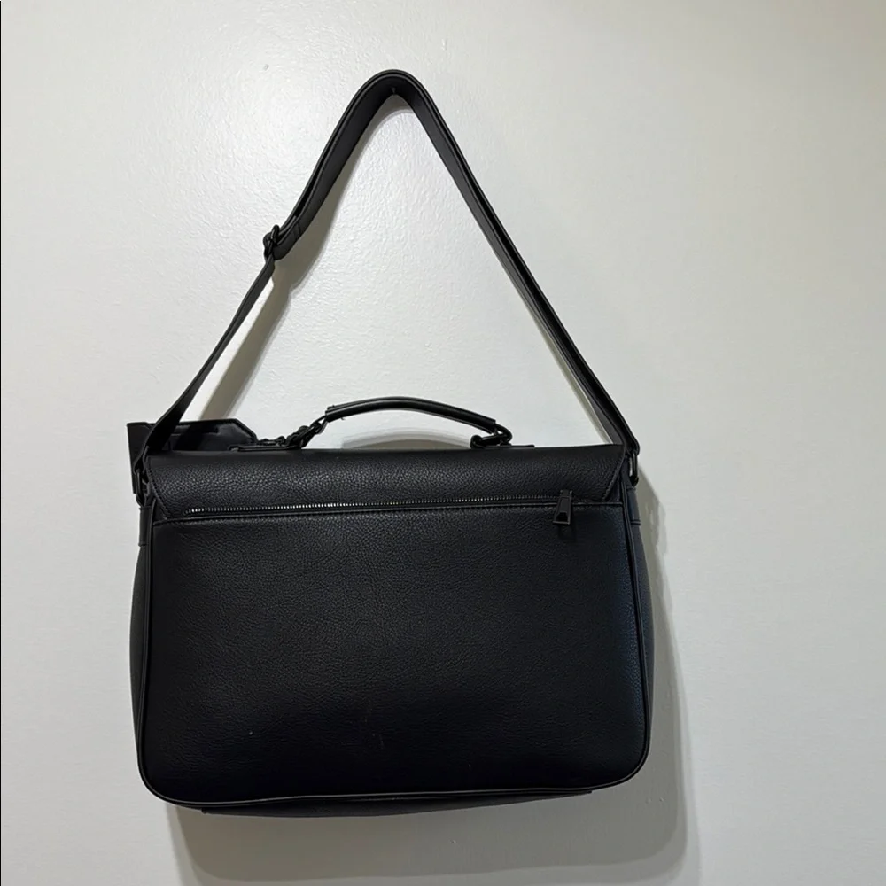 Aldo excellent synthetic